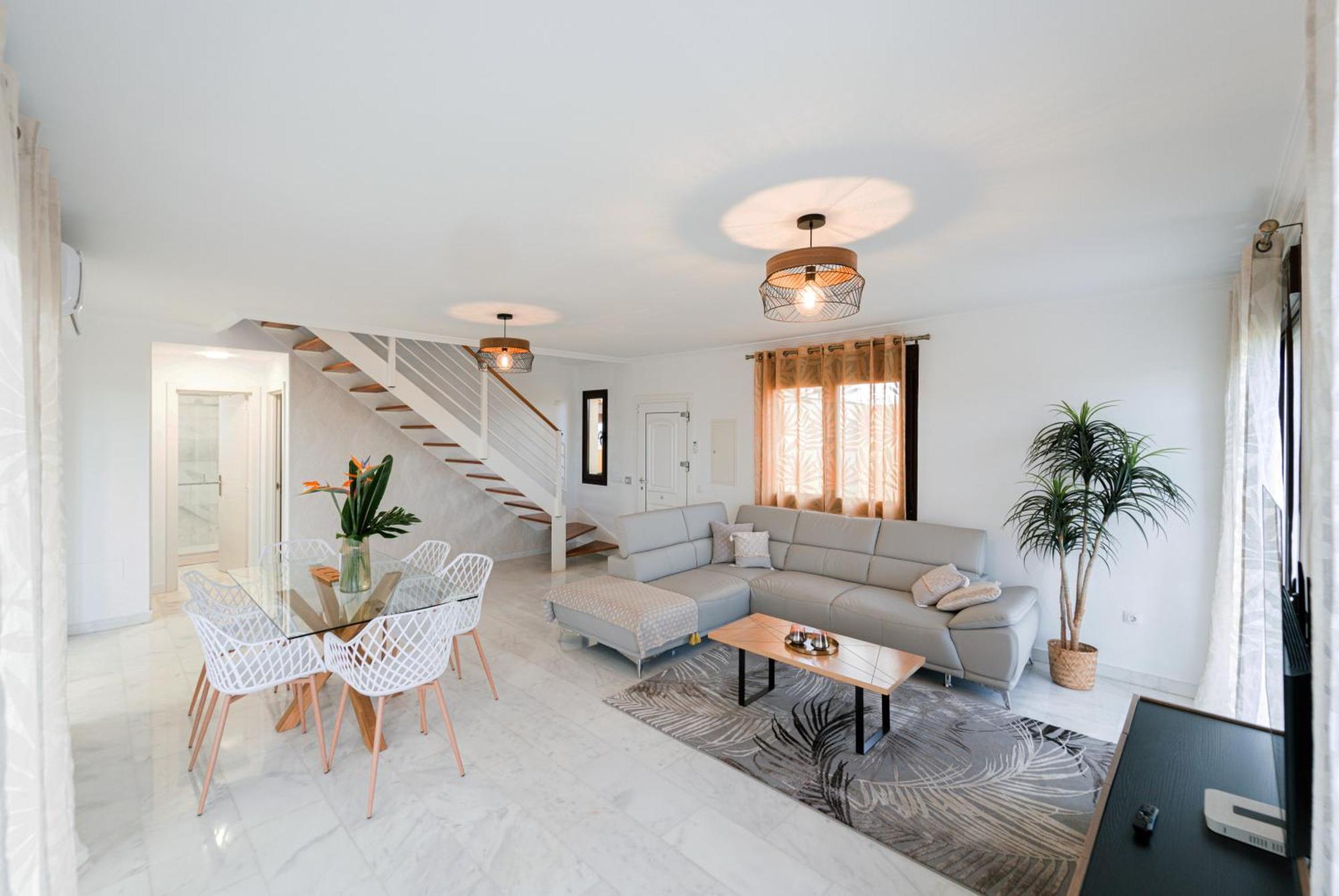Villa With 4 Bedrooms And Private Heated Pool サンミゲル・デ・アボナ エクステリア 写真