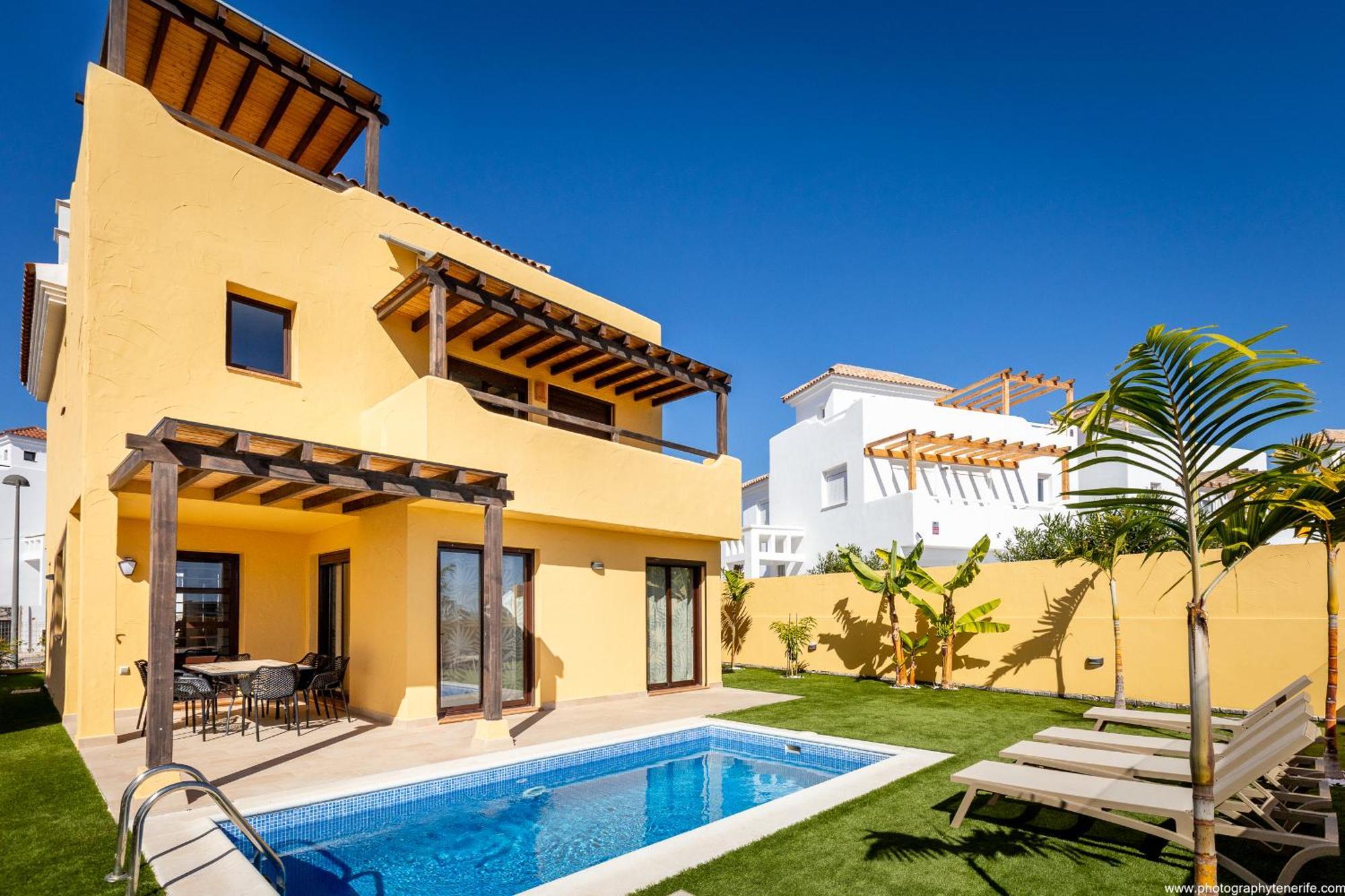 Villa With 4 Bedrooms And Private Heated Pool サンミゲル・デ・アボナ エクステリア 写真